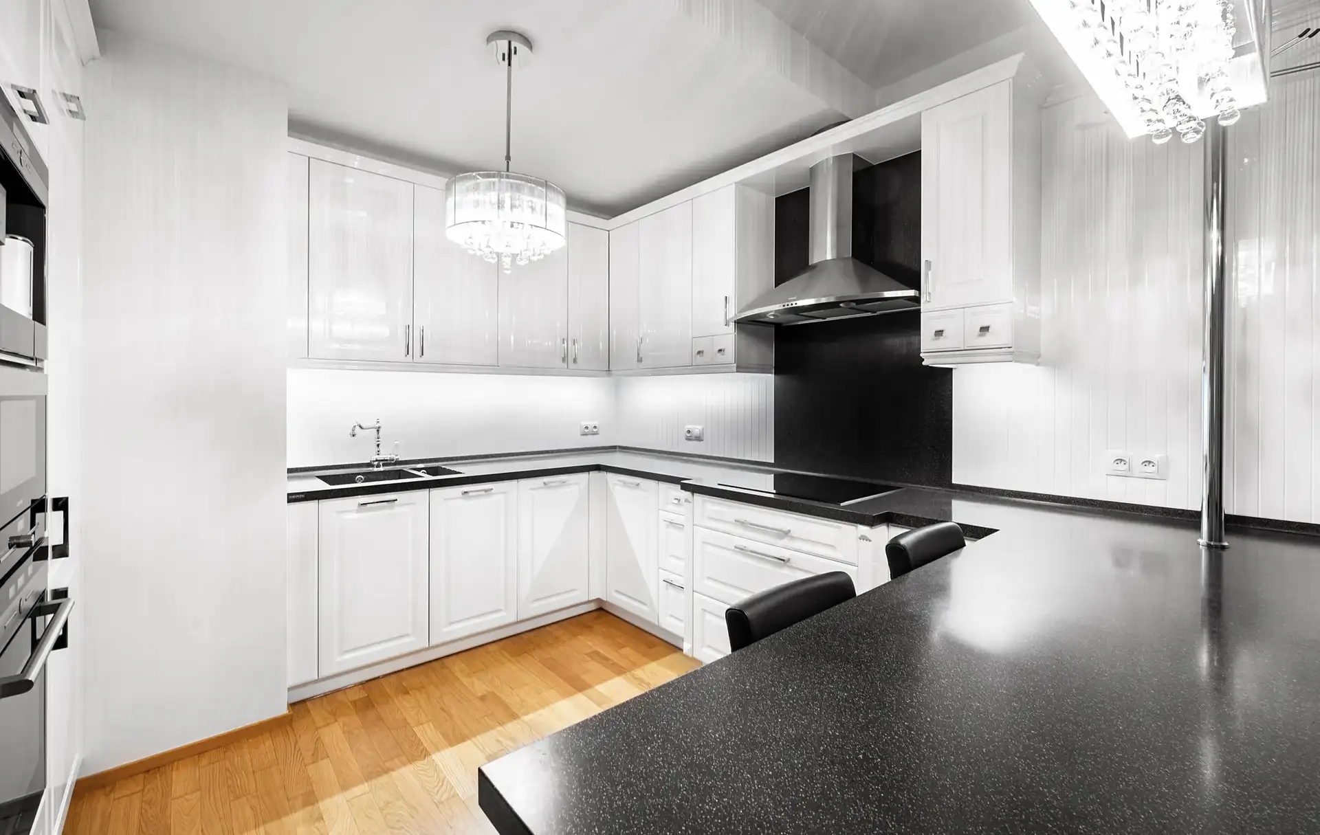 Pronájem bytu 3+kk 91 m² Praha 6 Břevnov (Kajetánka, Na Petynce)