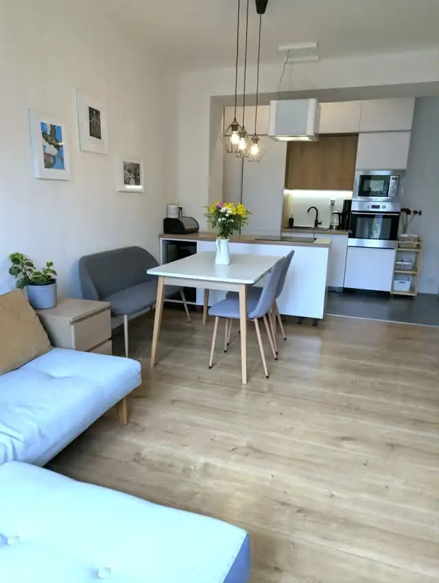Pronájem bytu 3+kk, 53 m², Praha – kompletně zařízený, 3. patro