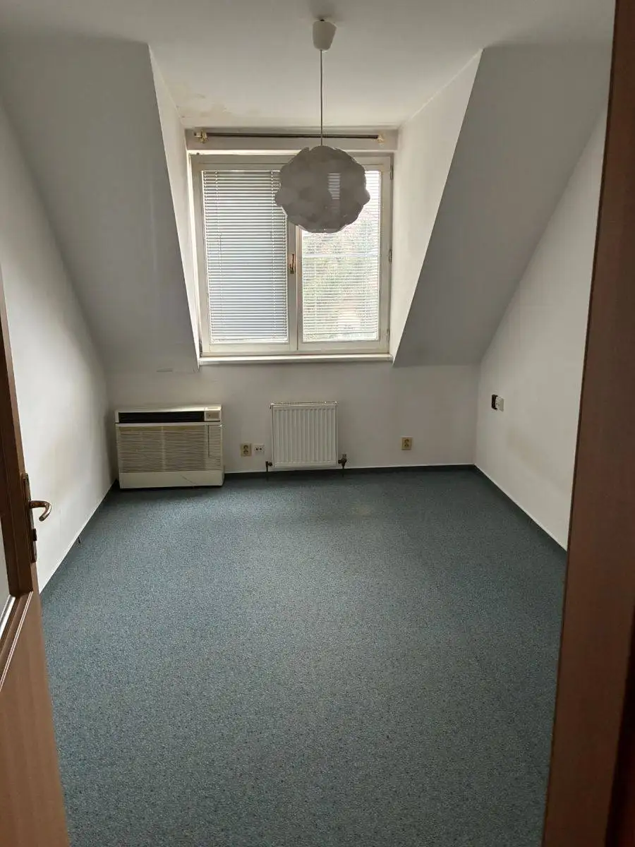 Pronájem bytu 3+1 92 m² v klidné části Prahy 6