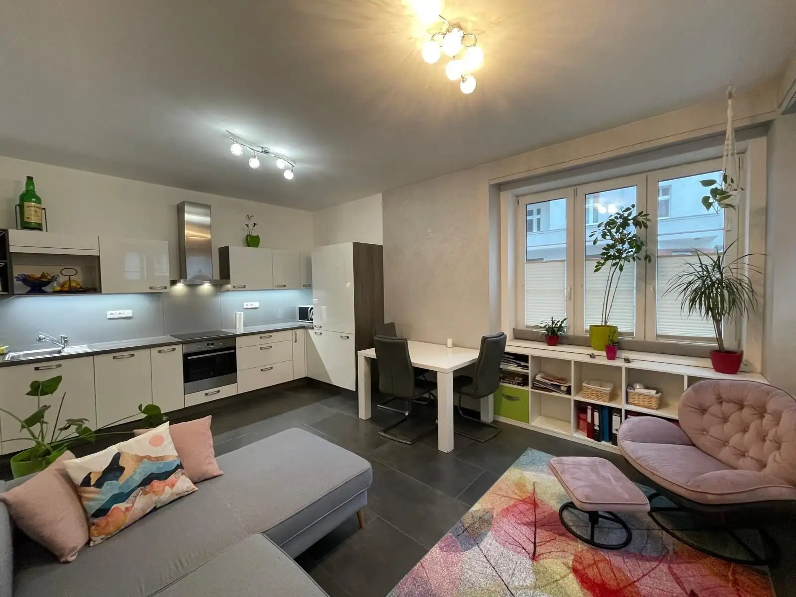 Pronájem bytu 3+kk 72 m², 1. NP, bezbariérový přístup, kompletně vybaven