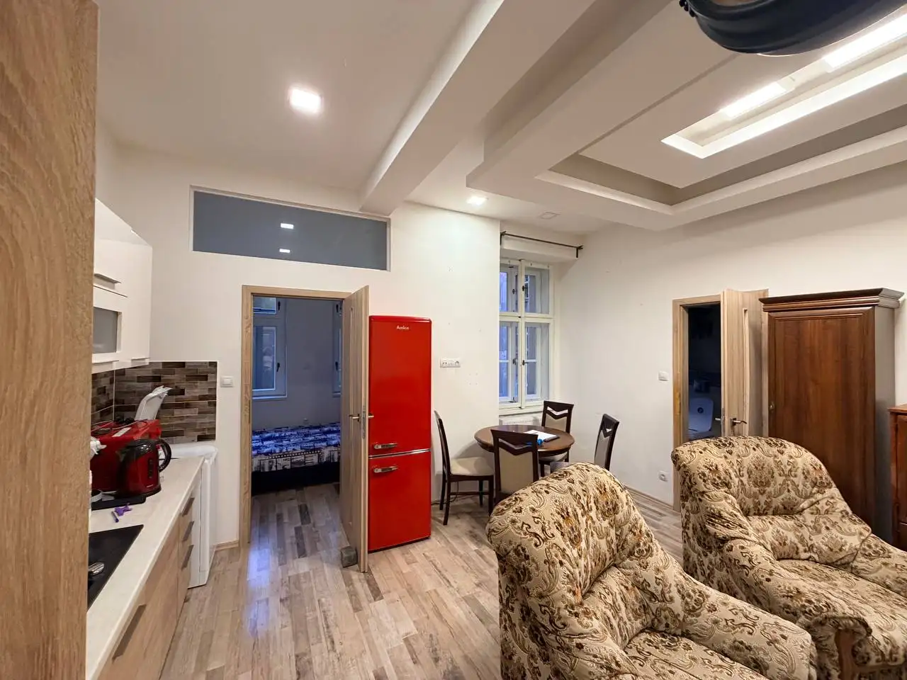 🏡 Pronájem bytu 2+kk, 35 m² - Vinohrady