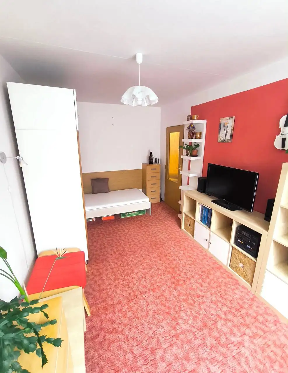Pronájem bytu 3+1 s lodžií 3 m², plně vybavený, Praha 4 – Háje