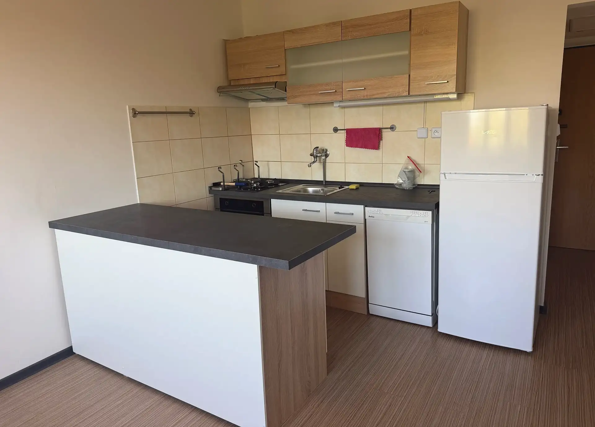 ✨ 2+KK 42 m² S LODŽIÍ — KAMÝK ✨