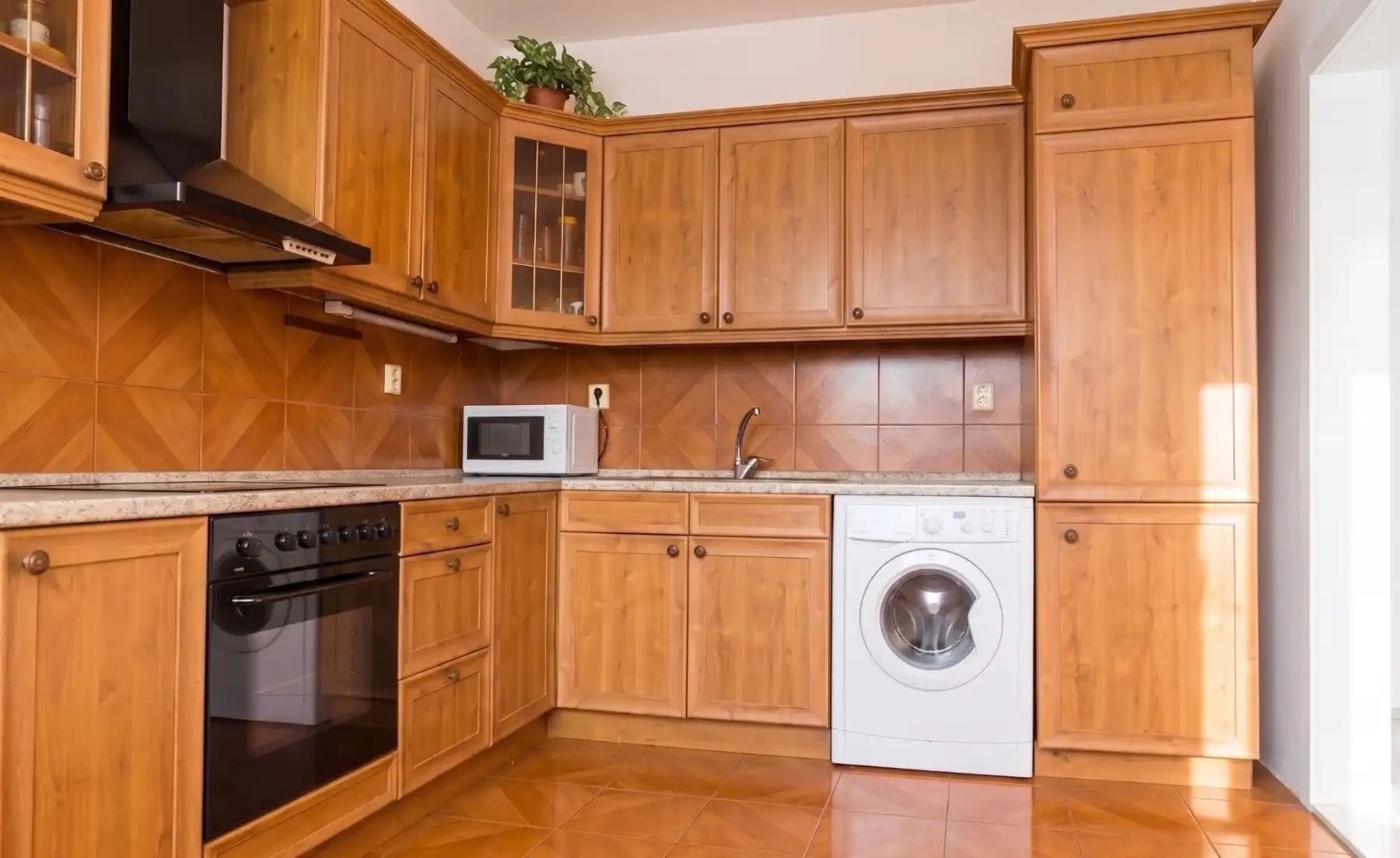 Pronájem bytu 3+1, 63 m², balkon, Praha – Hlubočepy