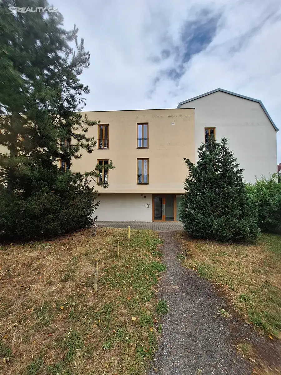 Pronájem mezonetového bytu 5+kk 170 m², terasa 13 m², Praha 4 - Krč