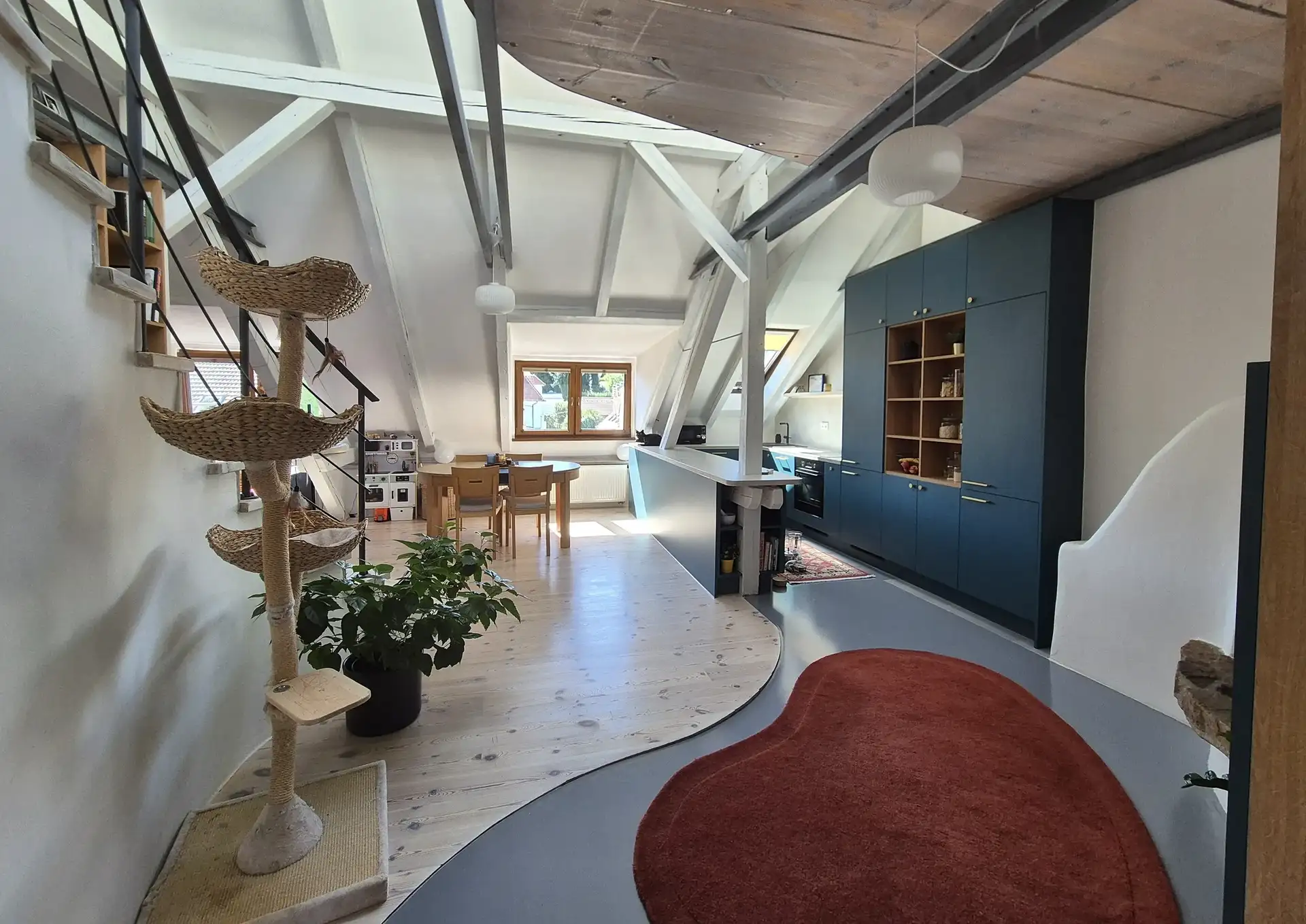 Prostorný dvouúrovňový penthouse 4+kk s terasou a výhledem na Pražský hrad, Praha 6 – Břevnov