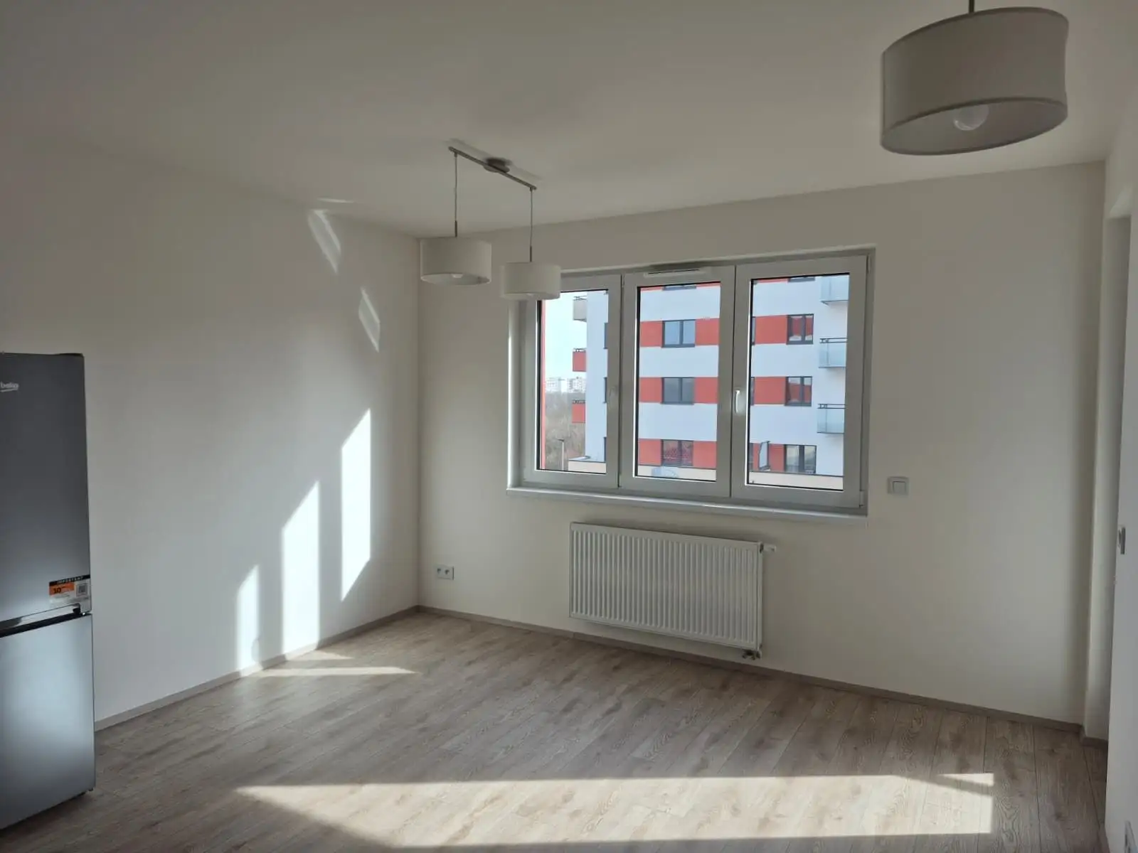 Pronájem 2+kk 42 m² s balkónem, parkingem a výhledem do Prokopského údolí – Praha 5 Hlubočepy