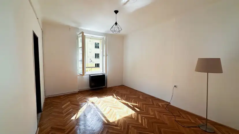 🏡 Pronájem bytu 2+1, 37 m² – Žižkov