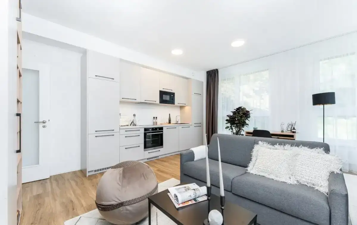 🏡 Pronájem bytu 2kk, 54m2 – Vysočany