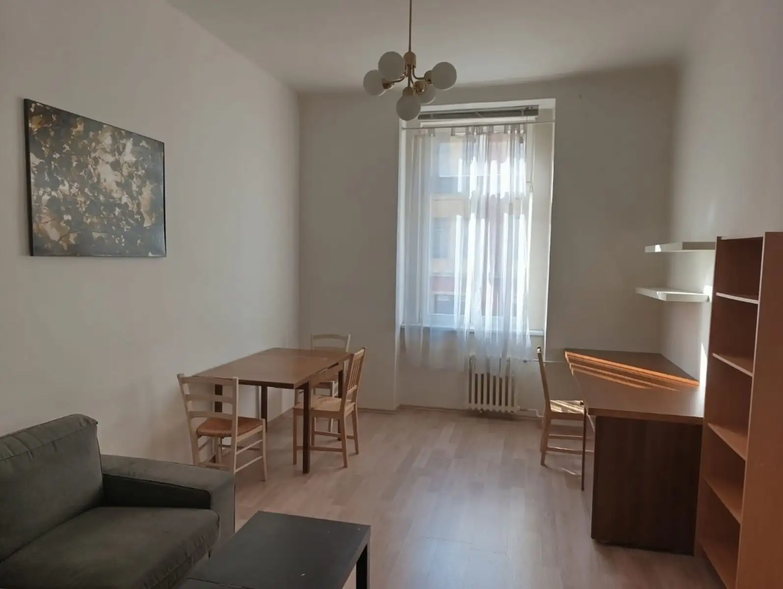 ✨ SVĚTLÝ A PROSTORNÝ 2+KK 43 m² – U METRA FLORA ✨