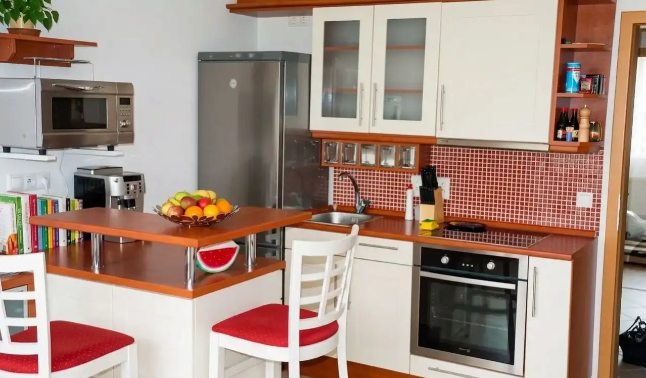 Dlouhodobý pronájem bytu 2+kk s balkonem a výhledem